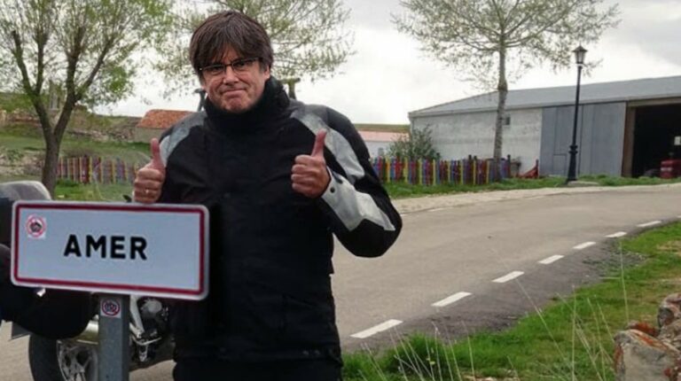 [Última hora] Puigdemont se la juega y hace un viaje relámpago a su pueblo natal Amer en moto desde la Catalunya Norte