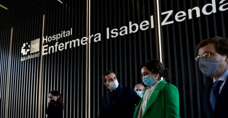 Escándalo: Ayuso reparte a dedo casi cinco millones en contratos del Zendal