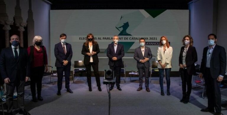 Escandalosa nueva manipulación del Gobierno para impulsar a Illa: La pseudo encuesta del CIS