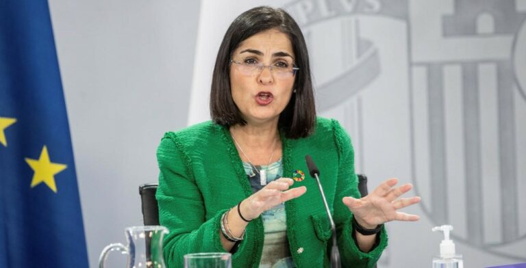 Escándalo: AstraZeneca desvela que 6.800 dosis de su vacuna ‘desaparecen’ del informe de Sanidad