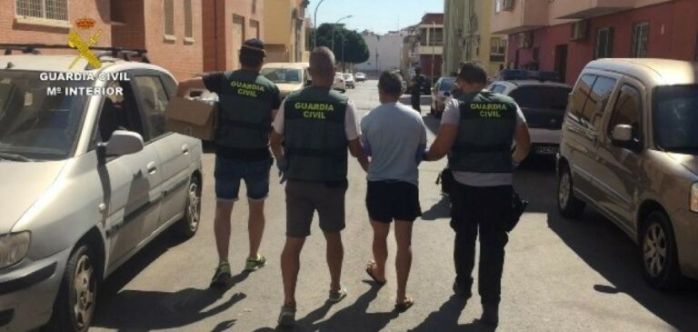 Un policía y un legionario investigados por red de prostituir a menores que implica a cargos públicos