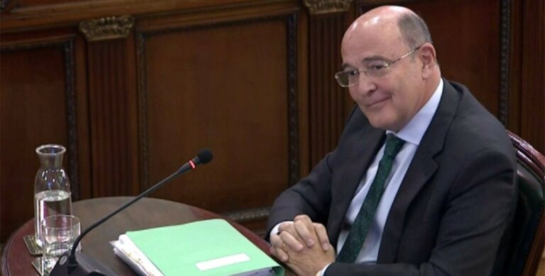 Pérez de los Cobos se encara con Nogueras y Rufián  para defender la violencia policial del 1-O