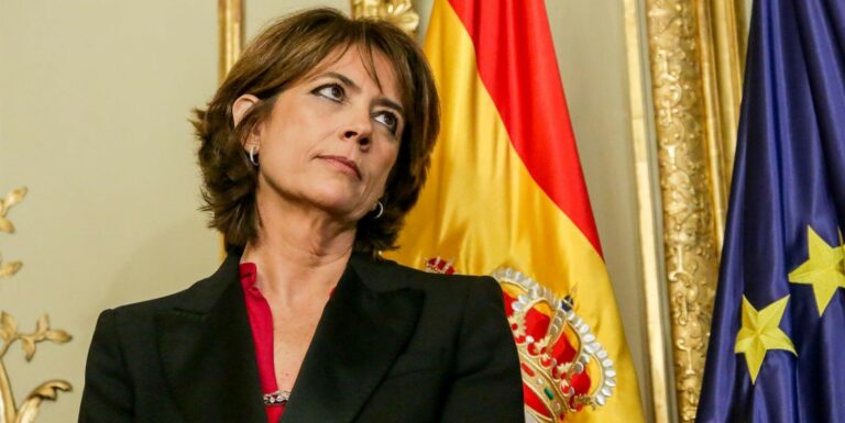 Querella de la Asamblea Republicana contra la Fiscal General por dejación en delitos del emérito