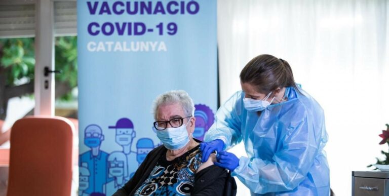 [Vídeo] ‘Salut catalana’ dice estar «preparada» para empezar a vacunar a la población general en abril