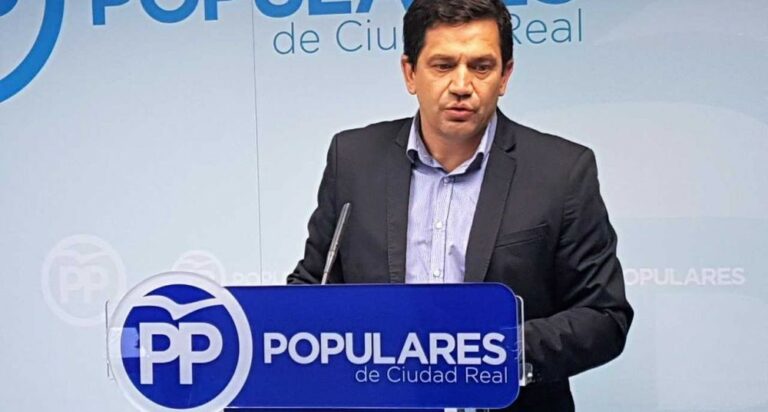Guerra dentro del PP: Un alcalde denunciará en Anticorrupción a sus cuatro concejales