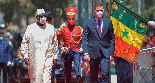 Sánchez intenta ‘colonizar’ África con el español como una prioridad del Instituto Cervantes