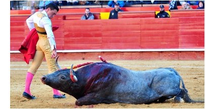 La abstención del ‘progresista’ PSOE permite una propuesta del PP y que a RTVE vuelvan los Toros