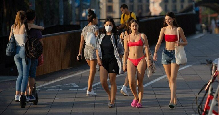 Problemas cardíacos en jóvenes a los cuatro días de recibir la vacuna