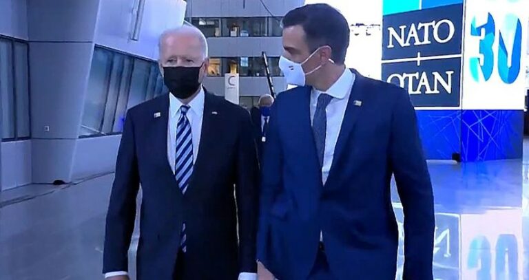[Vídeo] «Cumbre» de Estado España-EEUU: 50 segundos de paseo de Sánchez con Biden