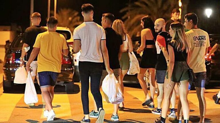 Murcia prohibe la venta de alcohol a partir de las 22.00 horas
