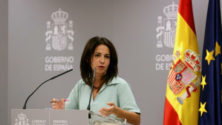 Sanidad dice tener la solución para parar la 5ª ola