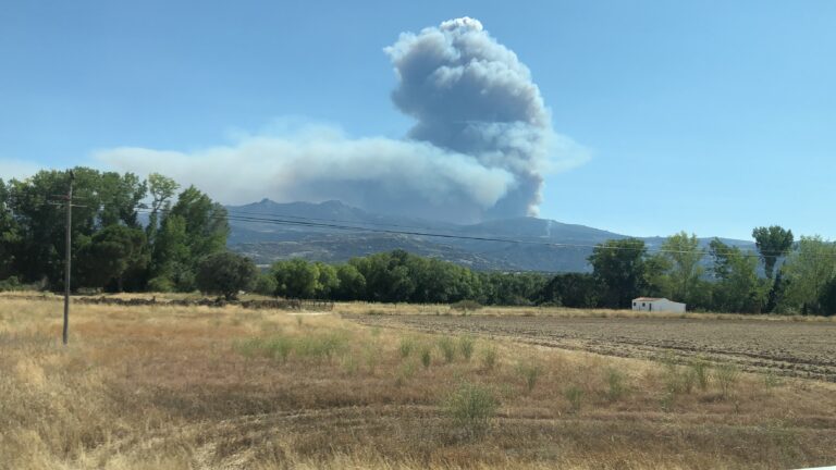 Ávila se quema: el incendio de Navalacruz depende del clima