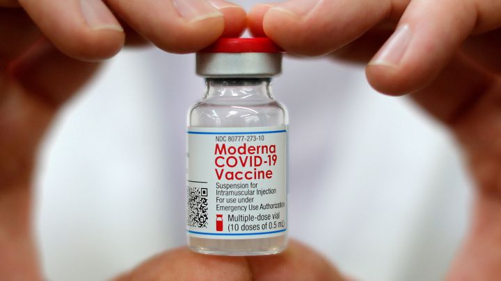 Moderna ya desarrolla la «Vacuna total»