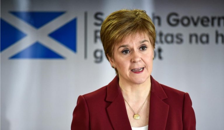 El gobierno escocés quiere celebrar un segundo referéndum de independencia a finales de 2023