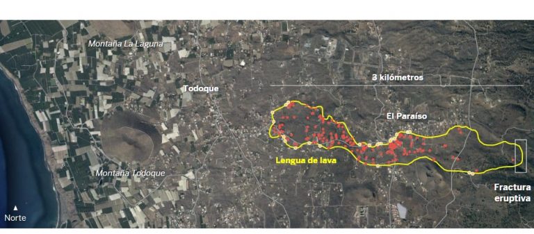 El frente de lava alcanza una altura de 12 metros y ralentiza su avance hacia el mar