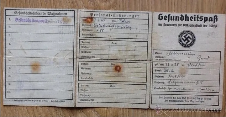 Comparan el «Certificado Covid» con el «Gesundheitspass» de los nazis