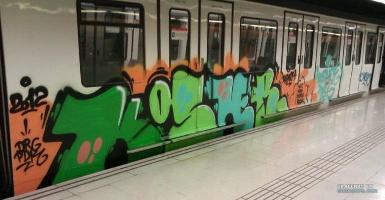 Condenan a un grafitero a un año sin entrar en el metro de Barcelona