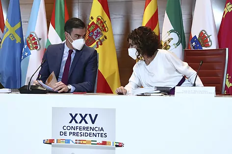 Sánchez anuncia medidas ‘light’ contra la sexta ola