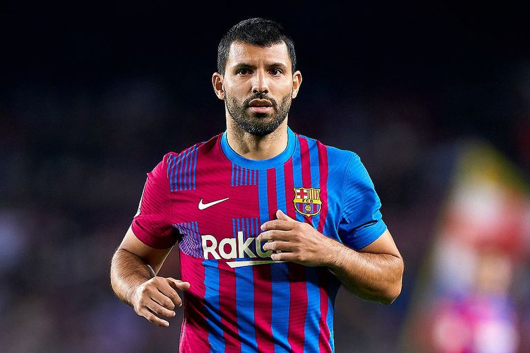 Sergio Agüero se retira del fútbol por afección cardiaca