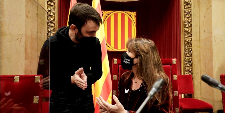 Borràs, presidenta del Parlament de Catalunya, acusa al Estado de “vigilar, perseguir y asediar”