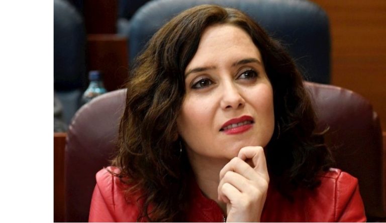 Ridículo del gobierno de Ayuso al presentar el recurso de los fondos europeos en otro tribunal