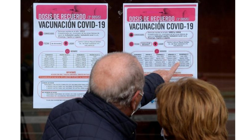 Sanidad justifica vagamente ante la Justicia la dosis de refuerzo sin aportar informes científicos