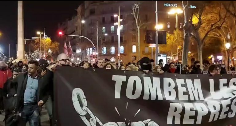 [Vídeo] Pleno de manifestantes en las calles de Barcelona y Lleida por Pablo Hasél