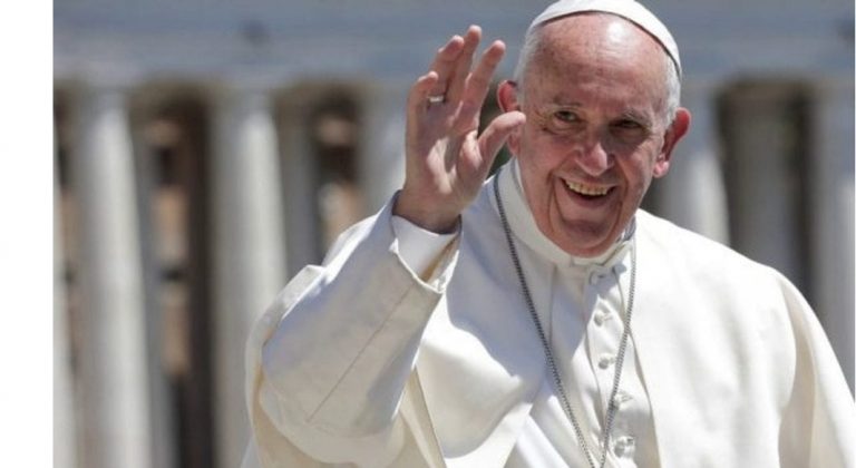 El Papa pide que se trate mejor a las suegras mientras les reclama a ellas que no critiquen
