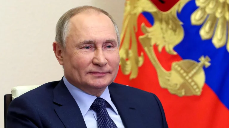 Putin reacciona ante el envío de armas a Ucrania: «están prologando la guerra todo lo que pueden»