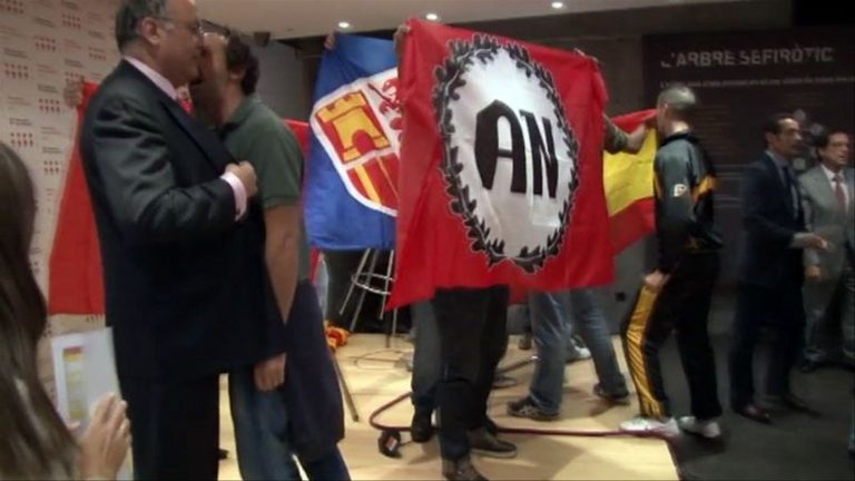 La justicia española otorga a 7 de los 8 fascistas del asalto a la Blanquerna el tercer grado