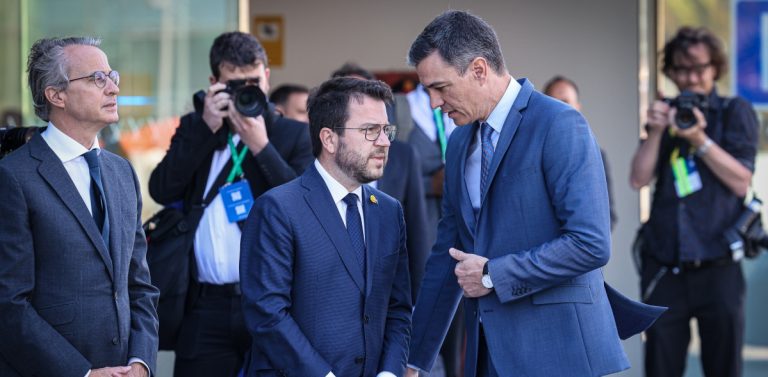Tenso y serio encuentro entre Aragonés y Sánchez: “Es urgente que hablemos. Esto es muy grave”