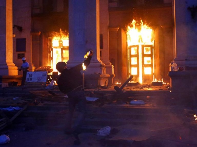 El 2 de mayo de 2014 los activistas anti Maidán fueron quemados vivos en Odessa: ¿Lo sabías?