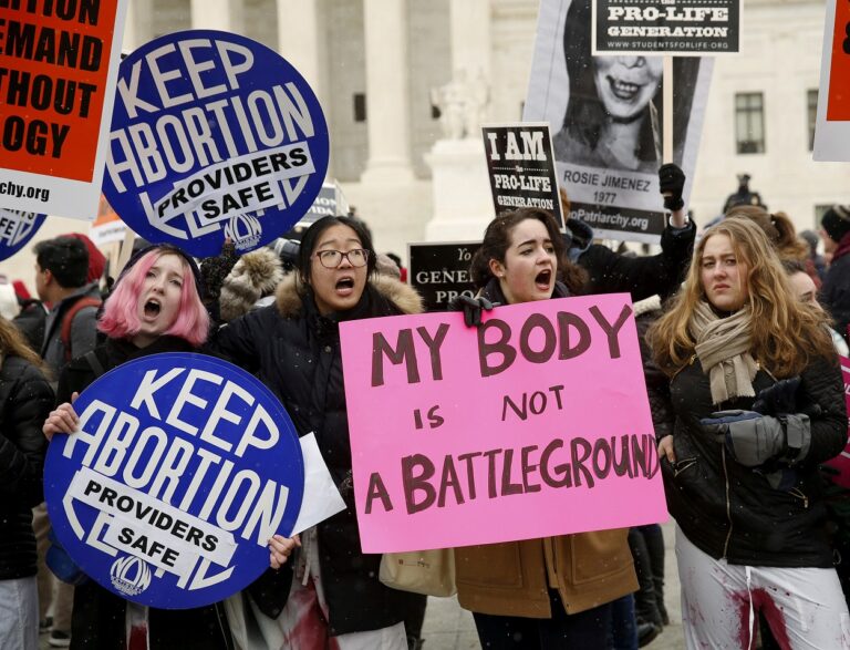 Abortar ya no es un derecho en Estados Unidos por una sentencia histórica del Supremo