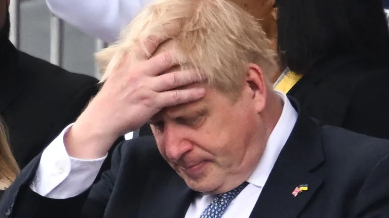 Boris Johnson supera la moción de confianza pero recibe el castigo de 148 diputadosiputados