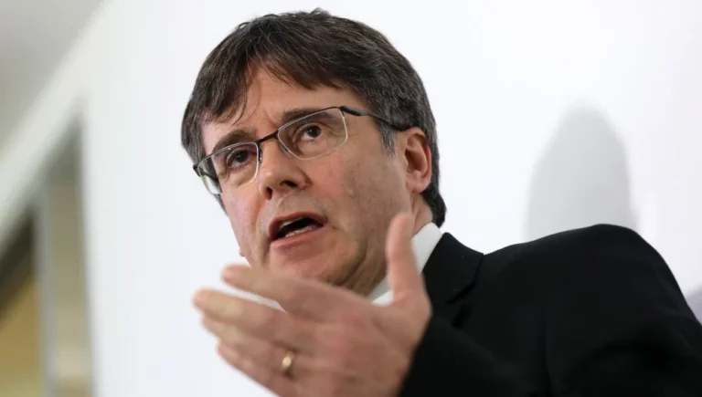 Puigdemont: «El debate interno en un partido refuerza la democracia»