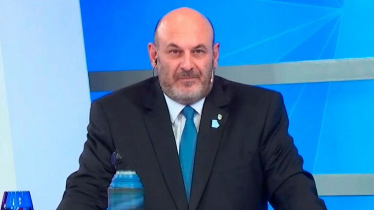 [Vídeo] Mensaje de un presentador argentino tras la muerte de Isabel II: «Vamos a brindar»
