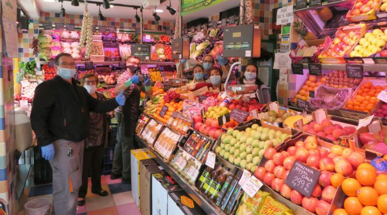 La medida del paquete de productos básicos de Díaz y Garzón pone en peligro a los pequeños comercios