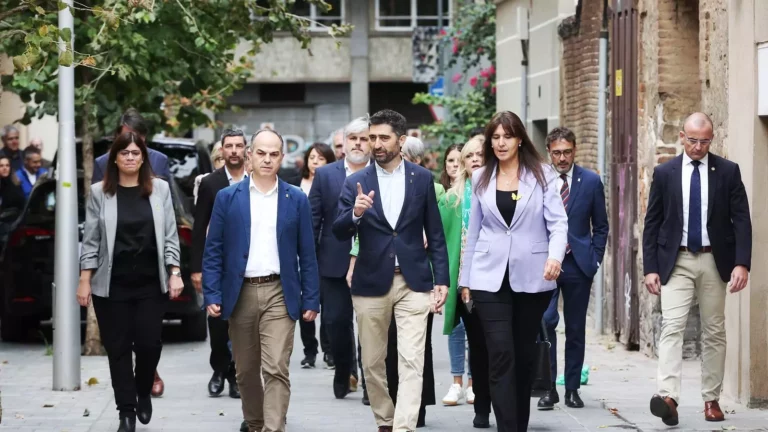 Junts delibera si salir ya del Govern