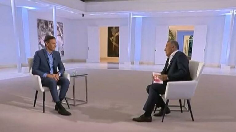 [Vídeo] Sigue la polémica con la entrevista ‘masaje’ a Pedro Sánchez en RTVE 