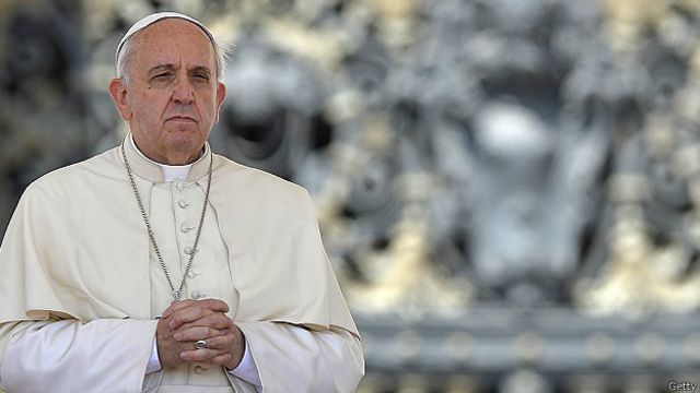 La entrevista ‘racista’ del Papa Francisco causa furor en Rusia