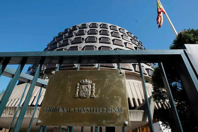 Escándalo: El Tribunal Constitucional reunido por la politización del mismo