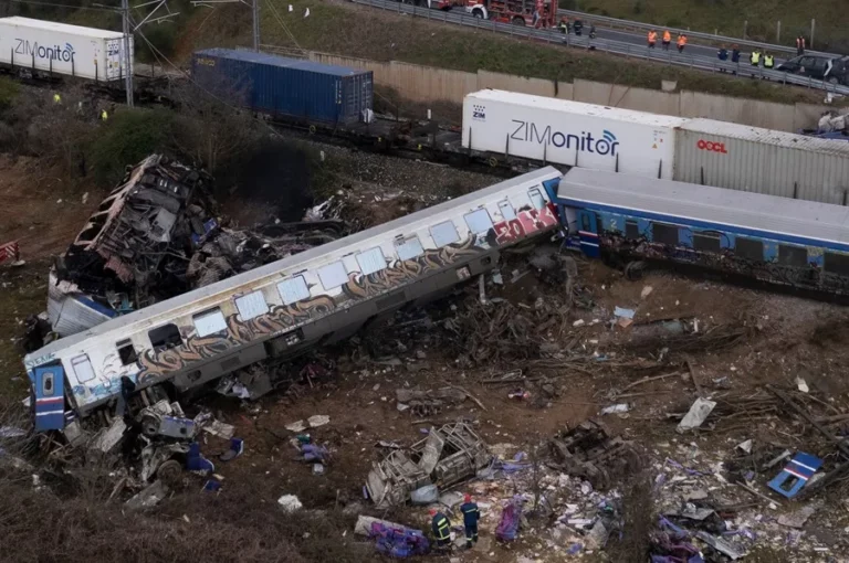 [Vídeo] El peor accidente ferroviario de la última década europeo en Grecia