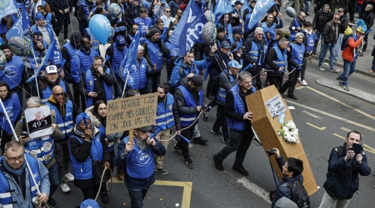 Macron rechaza de plano la mediación que piden los sindicatos entre nuevas protestas por la reforma de las pensiones en Francia