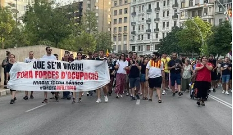 Centenares de personas protestan en Girona contra «la tortura» de las infiltraciones de la Policía Nacional