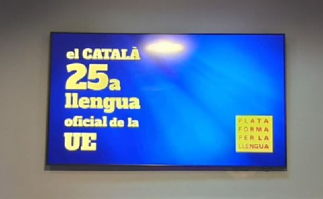 Vídeo |La ‘Plataforma por la Lengua’ de Catalunya compromete a Pedro Sánchez para conseguir la oficialidad del catalán en la UE