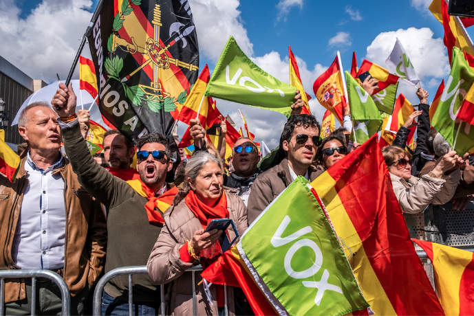 The New York Times alarma que España podría tener con Vox el primer Gobierno ultraderechista desde Franco